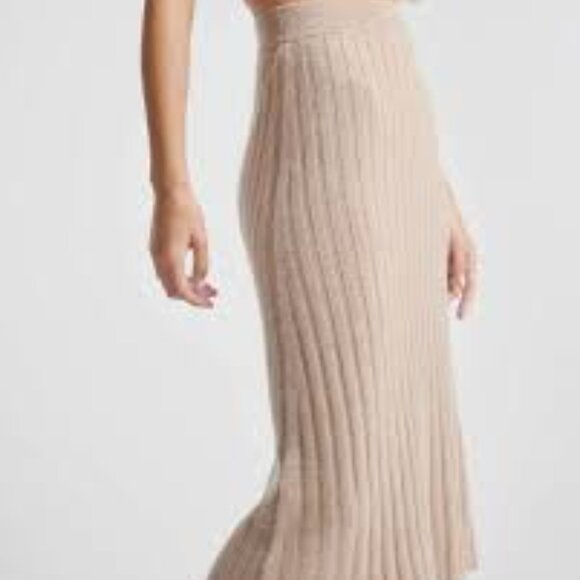Quince Mongolian Cashmere Midi Skirt & Sweater Tank Size Small Heather Oatmeal - Picture 3 of 7
